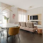 Cadorna - Rasori - Ampio Trilocale Di Design *