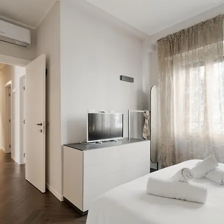 Cadorna - Rasori - Ampio Trilocale Di Design 아파트 밀라노