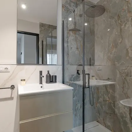 Apartment Conciliazione-cadorna - Ampio Trilocale Di Design *