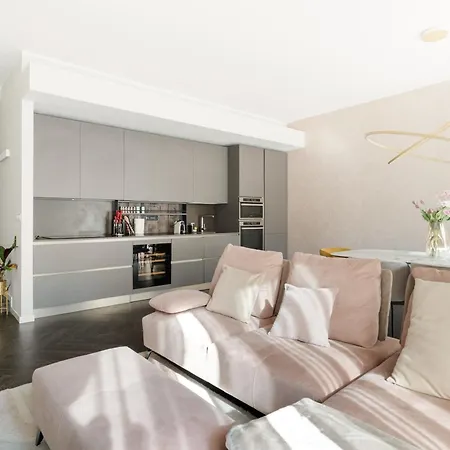 Conciliazione-cadorna - Ampio Trilocale Di Design Apartment